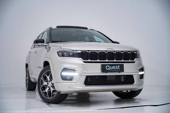 JEEP COMMANDER 1.3 T270 TURBO FLEX OVERLAND AT6 JEEP COMMANDER 1.3 T270 TURBO FLEX OVERLAND AT6